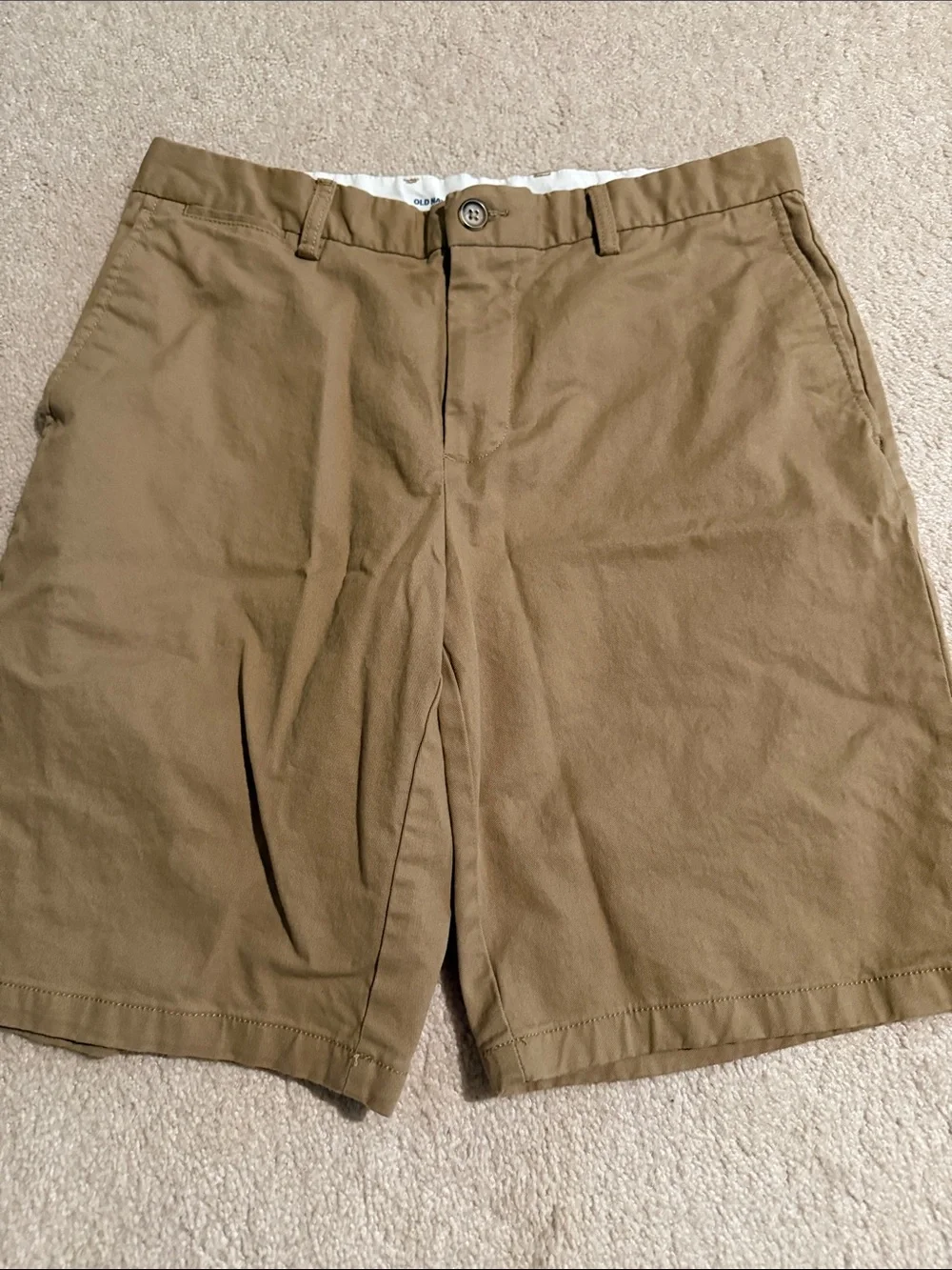 Old Navy Men's Khaki Flat-Front Ultimate Slim Built-in Flex Shorts